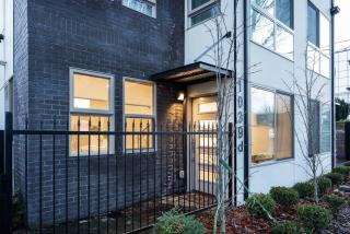 Brand New 3B2B Designer Home near SeaTac - 9