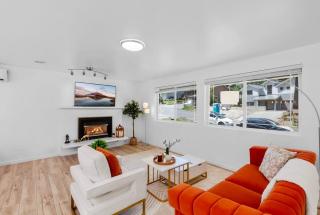 Bothell Family Friendly Modern Home 2 AC I405 - 1