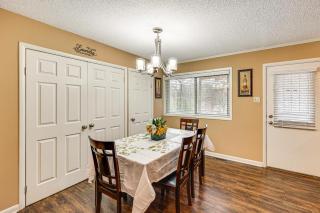 4 Mi to Little Rock River Market! Family Getaway - 4