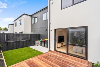 Brand New Modern 3BR Home - 8