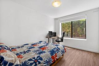 Central 5 minutes to Swinburne, Aurbun & Glenferri - Melbourne - 9