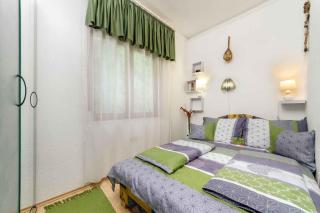 Holiday Home Beachfront Balatonmariafuerdo 19542 - Balatonkeresztúr - 1