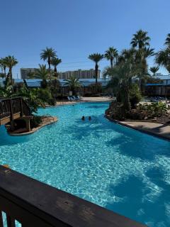 Poolside Ground Floor Villa-Near Heat Pool/Hot tub - 0