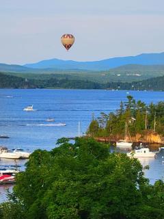 Spacious Beach Cabin w/ Lake Access | 4BR - 9