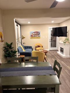 Renovated 2BR Home Near Notre Dame & Eddy St - 3