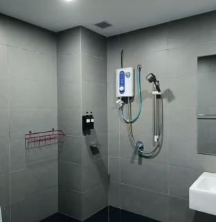 Atria Mall-Washer, Netflix, Lv16,City View - Petaling Jaya - 1