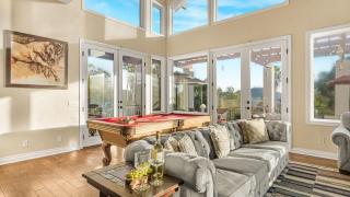 Private Estate w Pool Hot Tub Fire Pit Near Encinitas The Ranch by AvantStay - Elfin Forest - 4