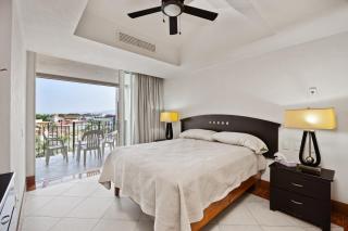 Grand Venetian Beachfront Apartment 503 - 5