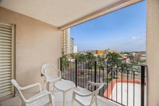 Grand Venetian Beachfront Apartment 503 - 4