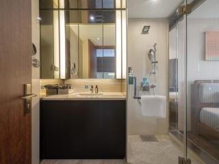 Dalian Zhongshan Square Seaview Meilun Hotel - 4