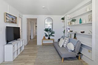 Coastal Escape with Courtyard and Parking - Redcliffe - 6