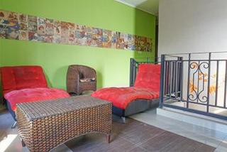 RedDoorz near Kemang Square - 9