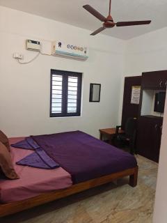 Sri Balaji Guest House Near Auroville Beach - 4