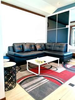 PENT HOUSE Type CONDO - 2