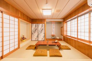 宮大工職人が手掛けた和の空間 広々とした敷地で大人数に最適 - Miyako-eilanden - 9