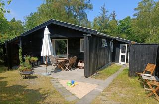 Simple Scandinavian Style Near The Beach - Glesborg - 9