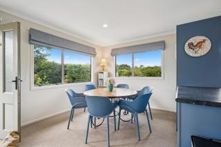 Sackville Sunshine - Martinborough Holiday Home - 4