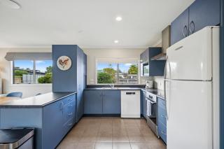 Sackville Sunshine - Martinborough Holiday Home - 2