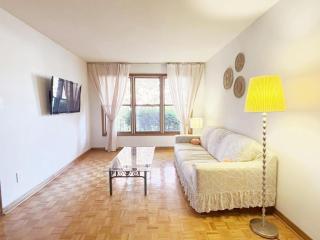 Relocation Ready- Pet-Friendly 4BR-Core of transit - 0