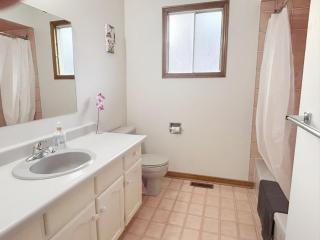 Relocation Ready- Pet-Friendly 4BR-Core of transit - 6