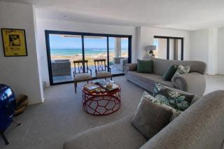 The Quirky Fish Beach Retreat - 4