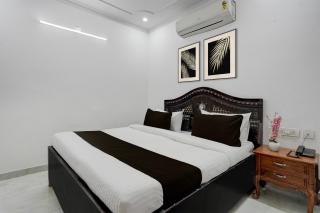 Townhouse Sector 46 Huda Market - 4