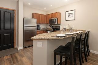 Ski-In/Ski-Out Zephyr 1 Bedroom Condo Winter Park - 5