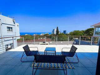 Umhlanga Lifestyle Apartment - 8