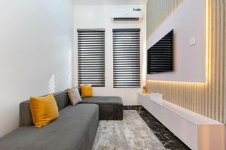 Modern 3BR Smart Villa near Lekki Conservation with Inverter PS5, Hot Tub and Gym - 6
