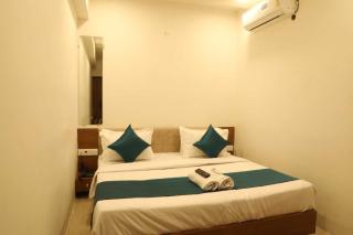 OYO Hotel O Hotel R Pacific - Rajkot - 4