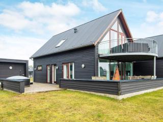 Exclusive Golf View Retreat - 1