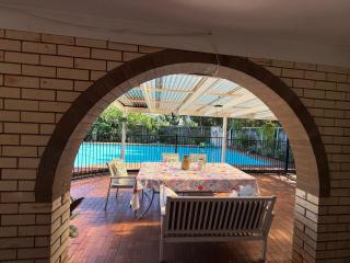 4BR big family house with huge pool - 5