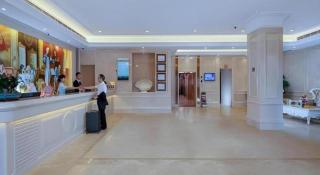 Vienna Hotel Zhuhai Huafashangdu Nanping Science Industrial Park - 4