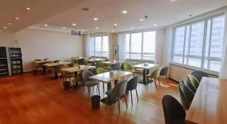 Green Tree Inn Luoyang Fenghuang Mansion Mudan Square Metro Station - 1