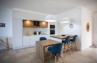 Appartement 2 chambres avec piscine, vue mer sur la baie - 7