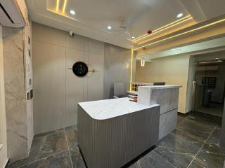 Hotel Panch View - 3