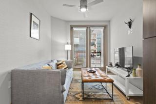 3BR Cozysuites RORO Pool, Pets, Parking 6&12 - 0