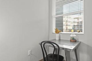 3BR Cozysuites RORO Pool, Pets, Parking 6&12 - 2