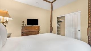 Private Estate w Pool Hot Tub Fire Pit Near Encinitas The Ranch by AvantStay - 1