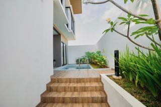 Banyu Bening The Villa Resort - 0