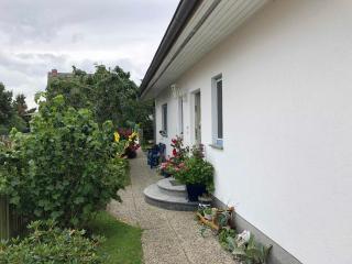 Ferienwohnung mit Garten - Wieck - 8