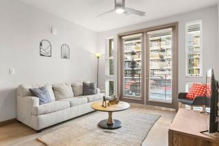 3BR Cozysuites RORO Pool, Pets, Parking 7&13 - 5