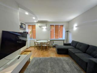 Двокімнатні апартаменти в центрі міста поряд Мечникова МОСТ Сіті університети - 4