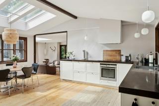 Architect Designed With Two Wings By Tisvilde Hegn - 3