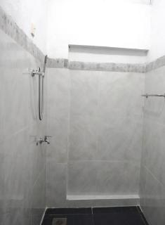 K siri Holiday Home - 3