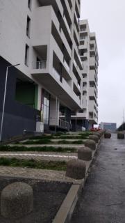 Lakeview Skyline with free parking - 8