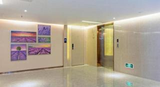 Lavande Hotels Guangzhou Baiyun Avenue North Metro Station - 7