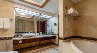 Yantai Golden Gulf Hotel - 7