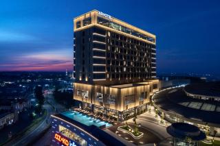ARTOTEL Living World Kota Wisata - 9