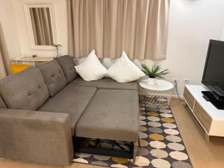 Huge house with 2 buildings and pool 6BR - 3